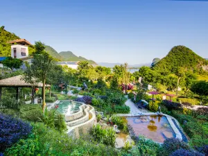 Baojing Palace Swan Lake Hot Spring Hotel