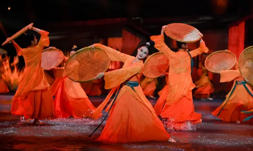 Yinggeqing Theater