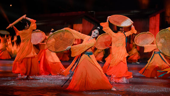 ying ge qing ju chang