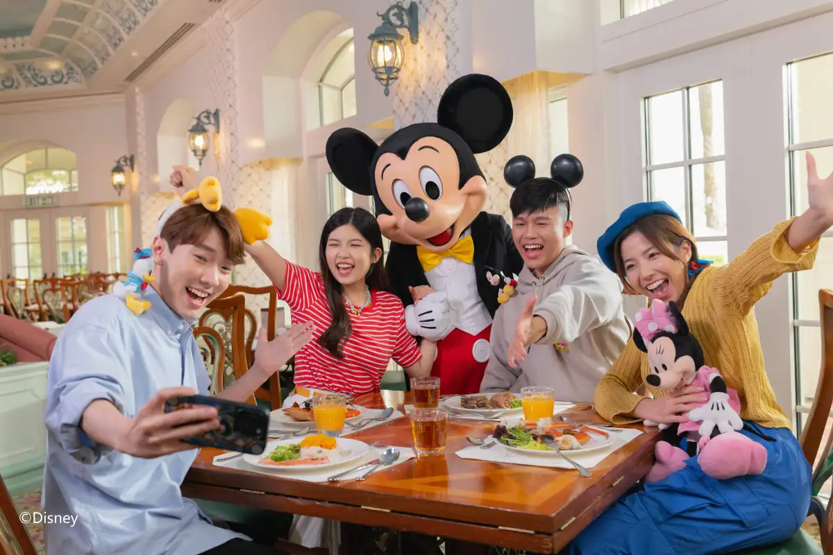 Hong Kong Disneyland Dining Guide