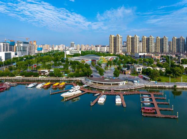 Liuye Lake Cruise
