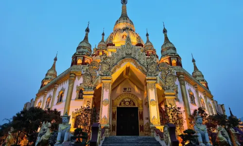 Meng Huan Shwedagon Pagoda