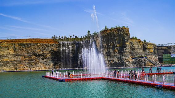 Qinglong Mountain Tourist Resort