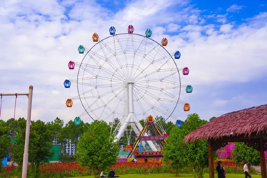 Chrysanthemum Park, Yuge Town