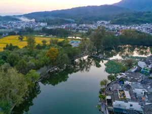 훙춘 관광지(굉촌 관광지)