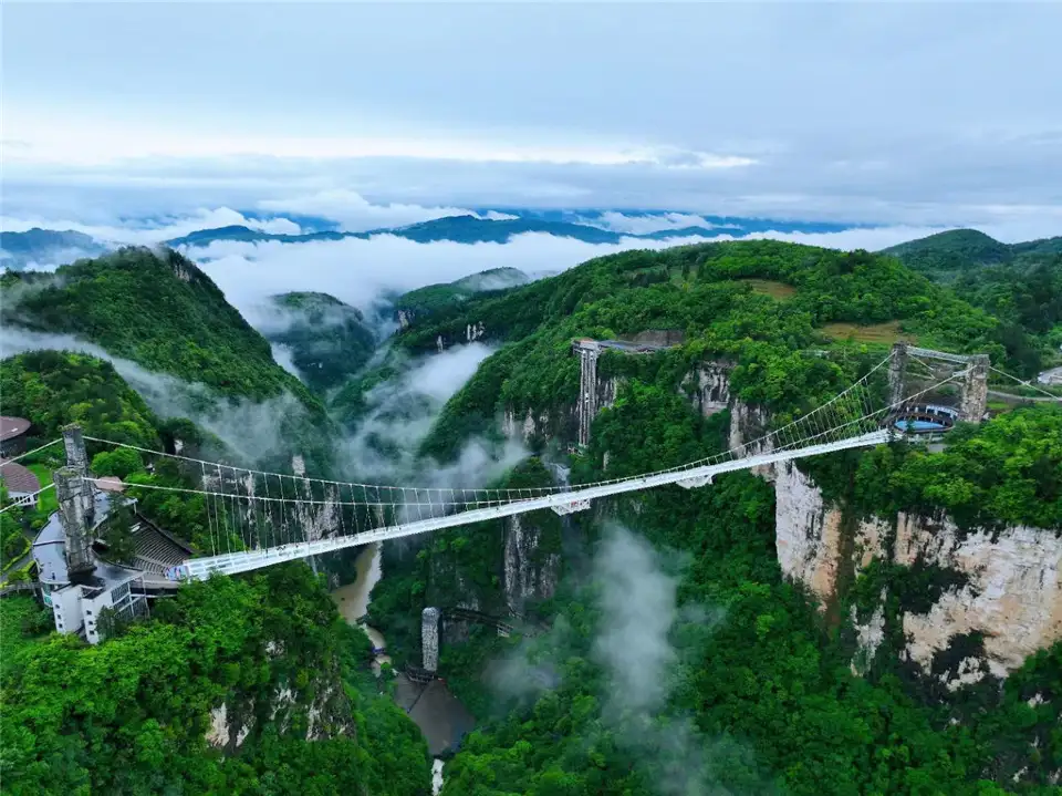 Zhangjiajie Grand Canyon Glass Bridge