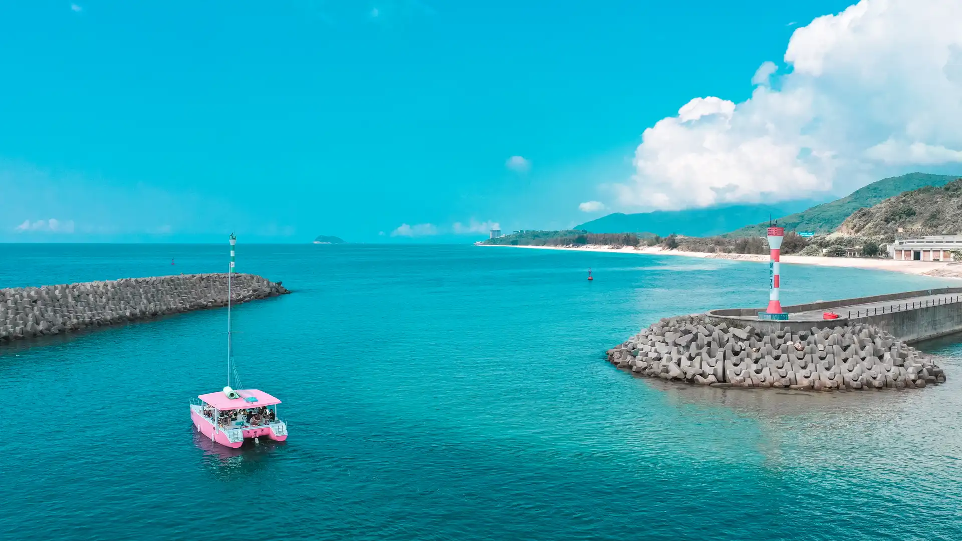 Hotels near CR Shimei Bay Intenational Marina Club