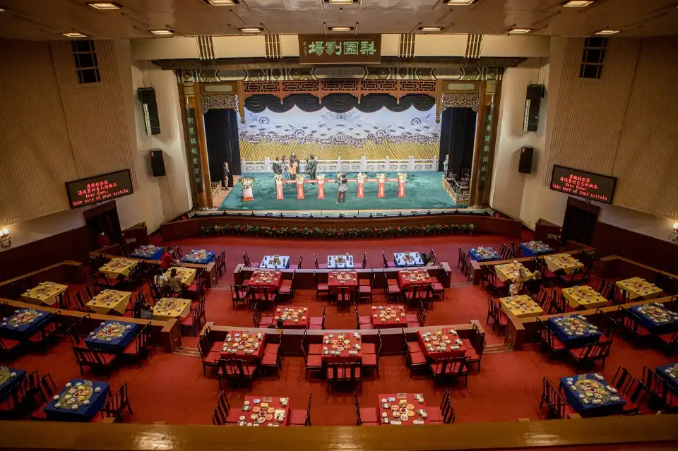 2_Liyuan Theater