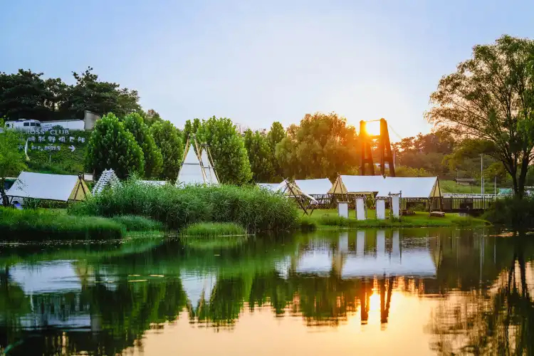 Hotels near Yijiangnan Resort