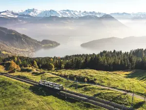 Popular Fall Viewing Attractions in Canton of Schwyz