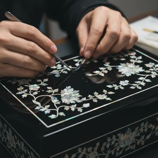 Experience intangible cultural heritage in Nanjing