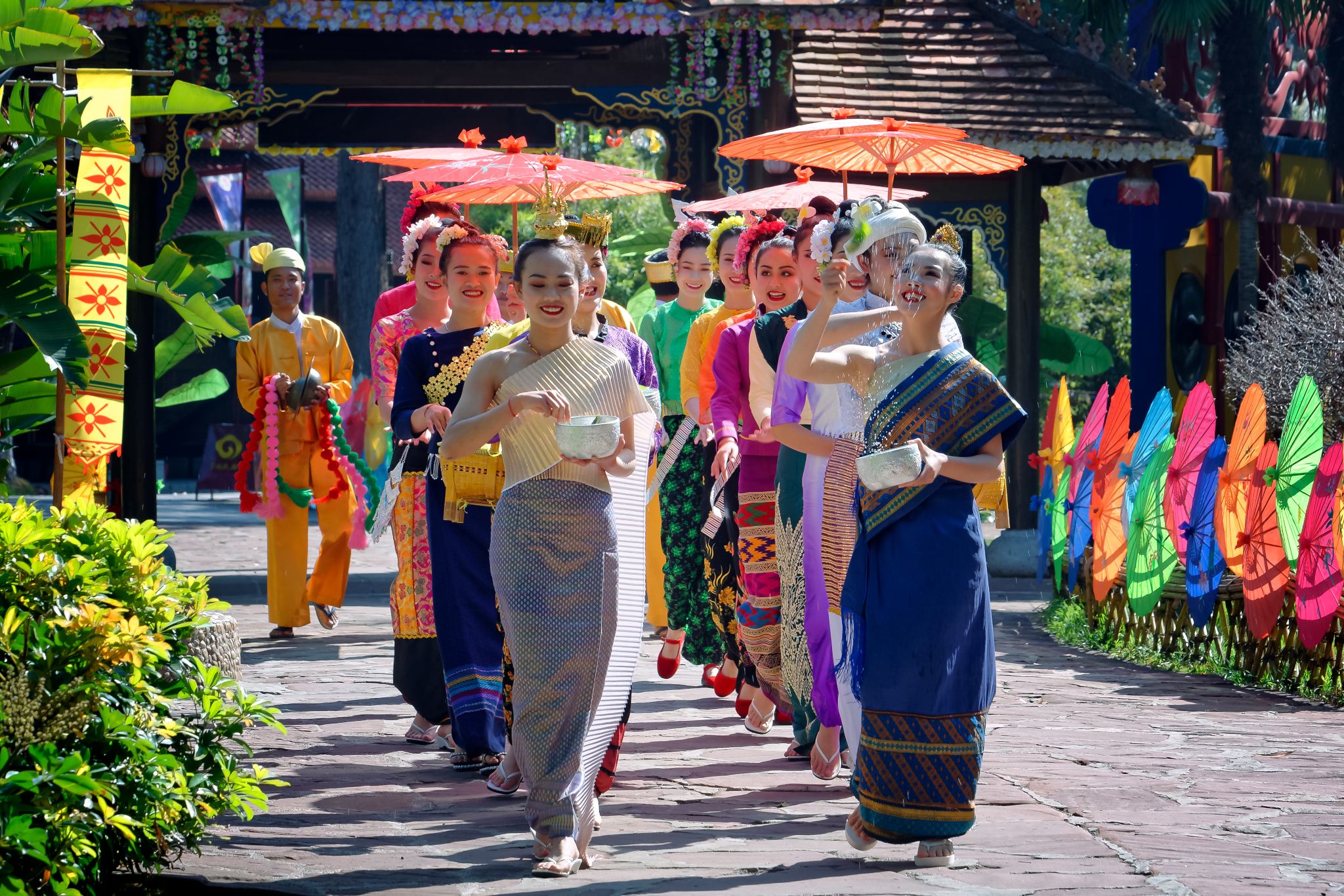 Kunming Yunnan Ethnic Village, Dianchi Haigeng Park & Western Hills Scenic Area Private Tour