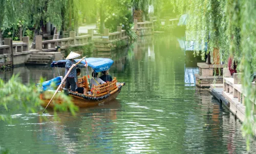 Sightseeing Boat Tours in Suzhou