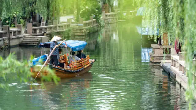 Sightseeing Boat Tours in Suzhou