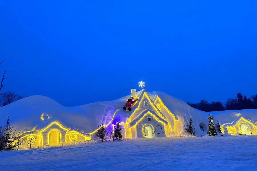 熊窝窝雪屋乐园