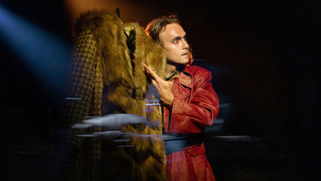 Immersive physical theatre  "THE DEAL"