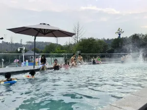 Jiahe Yuzhong Hot Spring