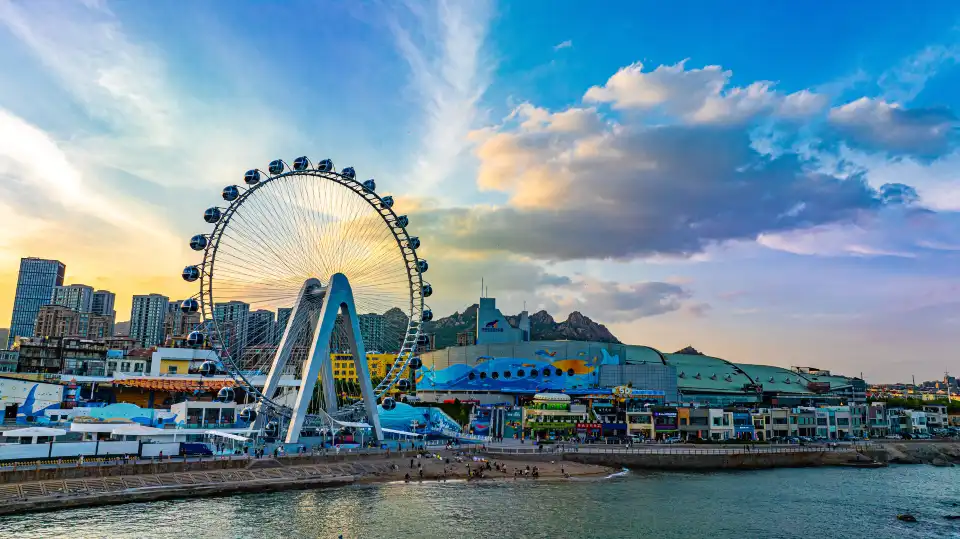 4_Qingdao Maritime Ferris Wheel