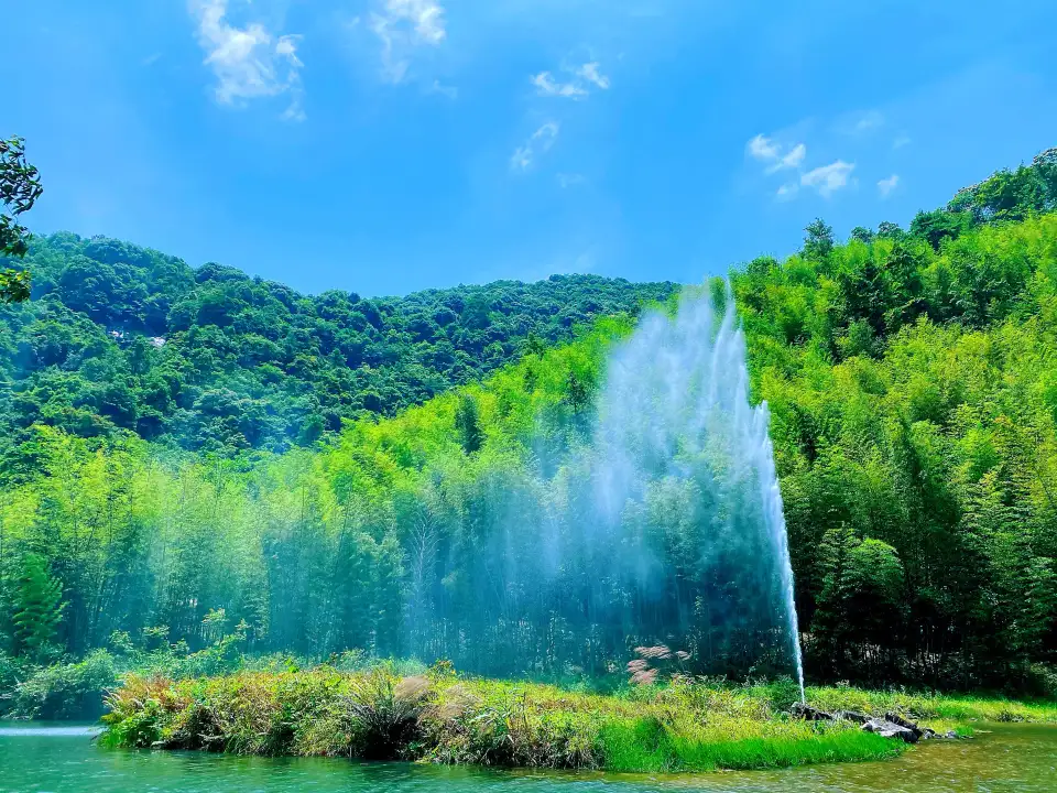 3_Qianlonggou Waterfall
