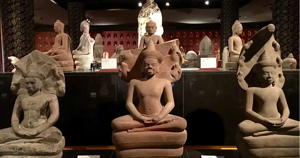 3_Angkor National Museum