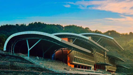 Western China Horse Racing City