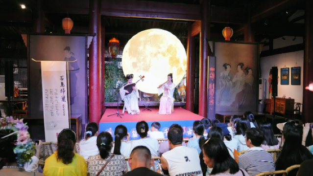 Zhongshan Road String Puppet Show & Nanyin Heritage Experience