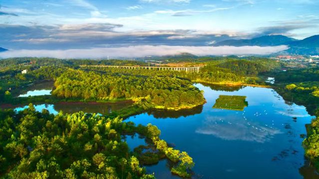 Qianlu Lake Scenic Area