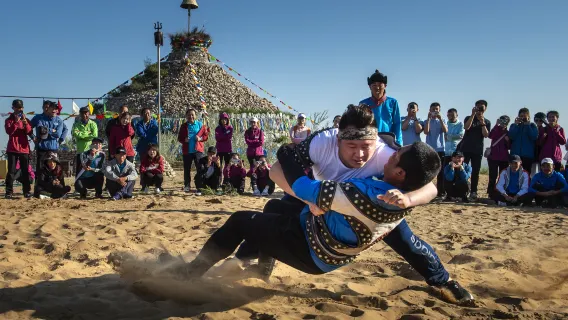Tur Pribadi Naik Unta Sehari ke Teluk Pasir Berbisik dari Hohhot