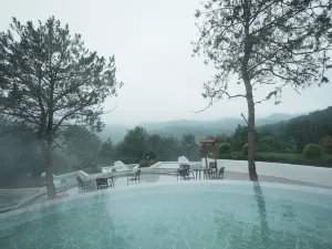 Jingshan Tianmu Hot Spring Hotel