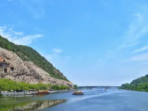 용문(룽먼)석굴