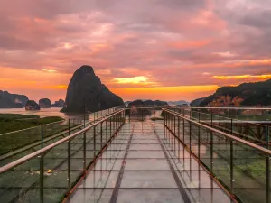 Beyond Skywalk Nangshi