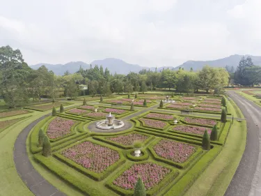 Taman Bunga Nusantara