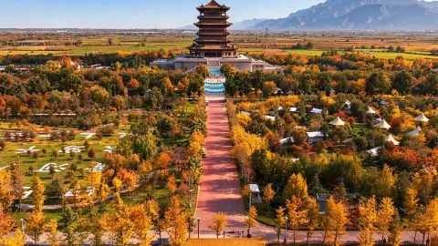 Guanque Tower attraction in Yuncheng