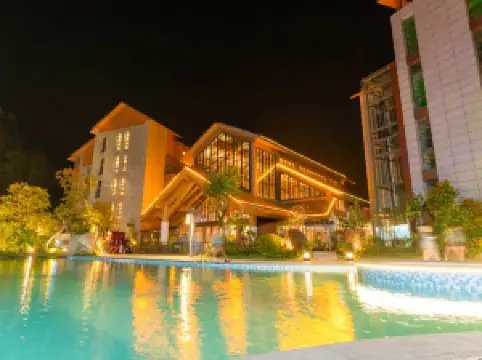 Hezhou Guposhan Banshan Hot Spring Resort