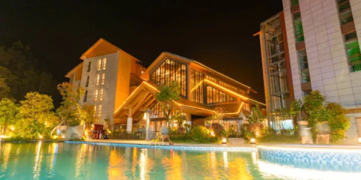 賀州姑婆山伴山溫泉度假村