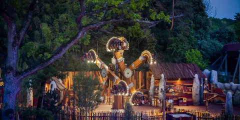 阿斯特克主題遊樂園