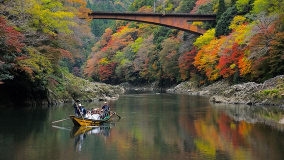 ล่องเรือในแม่น้ำโฮซูกาวะ (โฮซูกาวะ คุดาริ)