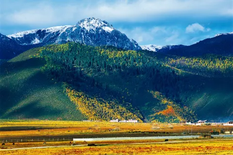 石卡雪山
