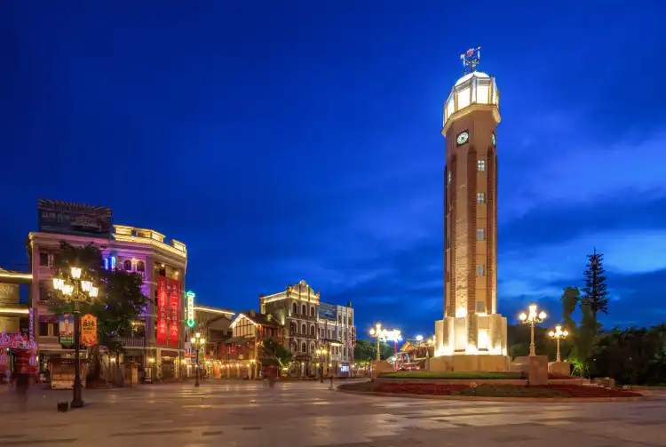 Hotels near Liangjiang International Film City (Minguo Street)