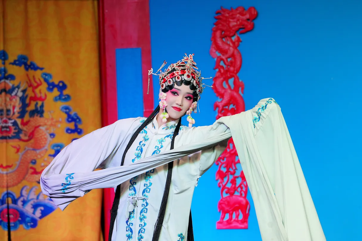 4_Liyuan Guild Hall-Chuan Opera Changing Face (taiguli store)