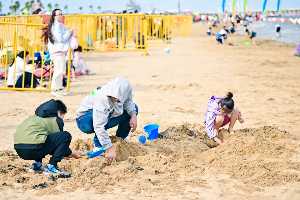 2_Jinshan City Beach