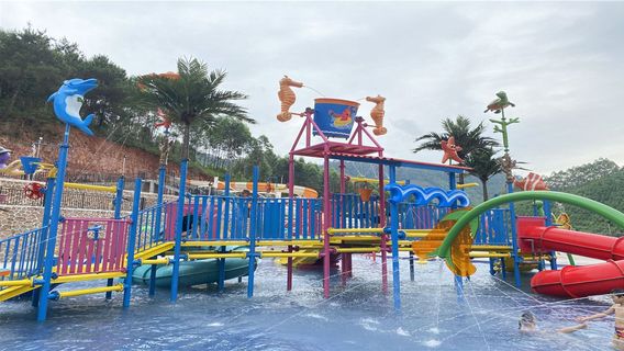 RunDa Fuzi Mountain Spring Happy Water World