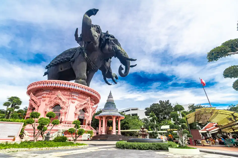 2_The Erawan Museum