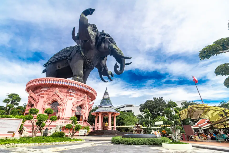 2_The Erawan Museum