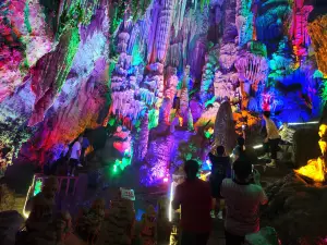 Ankang Shuanglong Cave Scenic Area