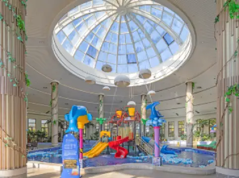 Dalian Jinshitan Green Hair Hot Spring