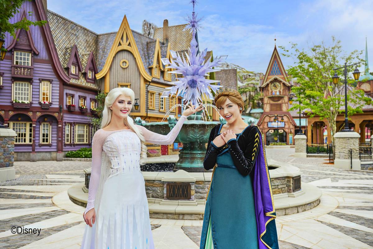 Elsa & Anna