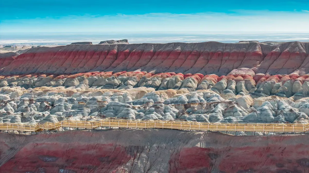 Rainbow Danxia · Star Valley
