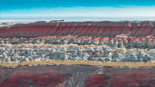 Rainbow Danxia · Star Valley