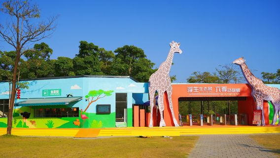 Floating Life Six Seasons Ecological Park